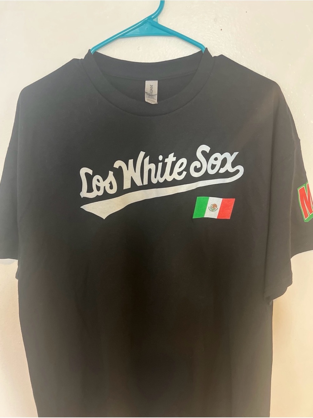 Los White Sox Black Graphic Tee with Mexican Flag